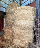 12 round straw bales