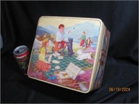 Vtg Crawfords Biscuit Tin