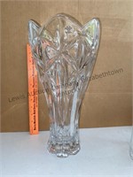 Lenox Shooting Star pattern 14 inch vase. Made in