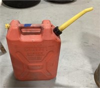 Plastic gas jug-5 gal-empty