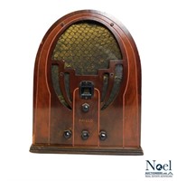 Antique Philco Radio Model 60B Cathedral Style