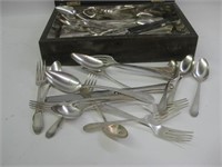 Vintage Wood Flatware Box W/Flatware