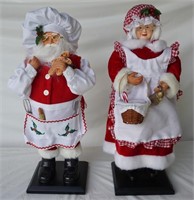 Vintage Santa & Mrs. Claus Table Top Decor