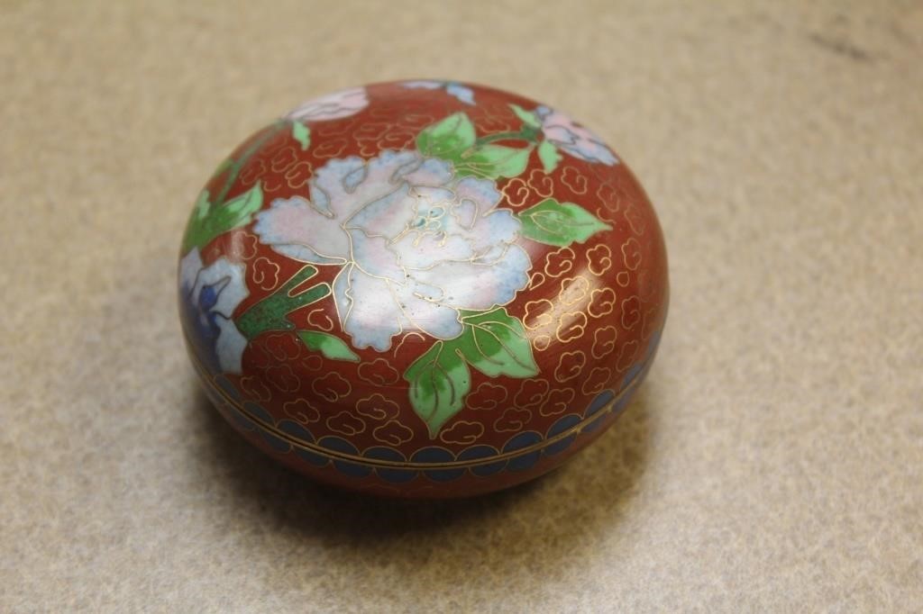 Chinese Cloisonne Round Box