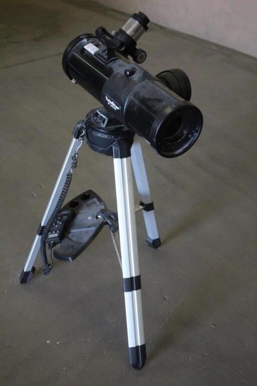 Meade Telescope With Tripod