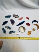 16 Pieces Cut Flat Rock, Some Are Shaped