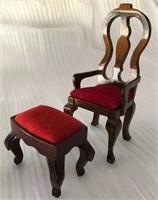 2 VINTAGE DOLLHOUSE MINIATURE WOOD FURNITURE