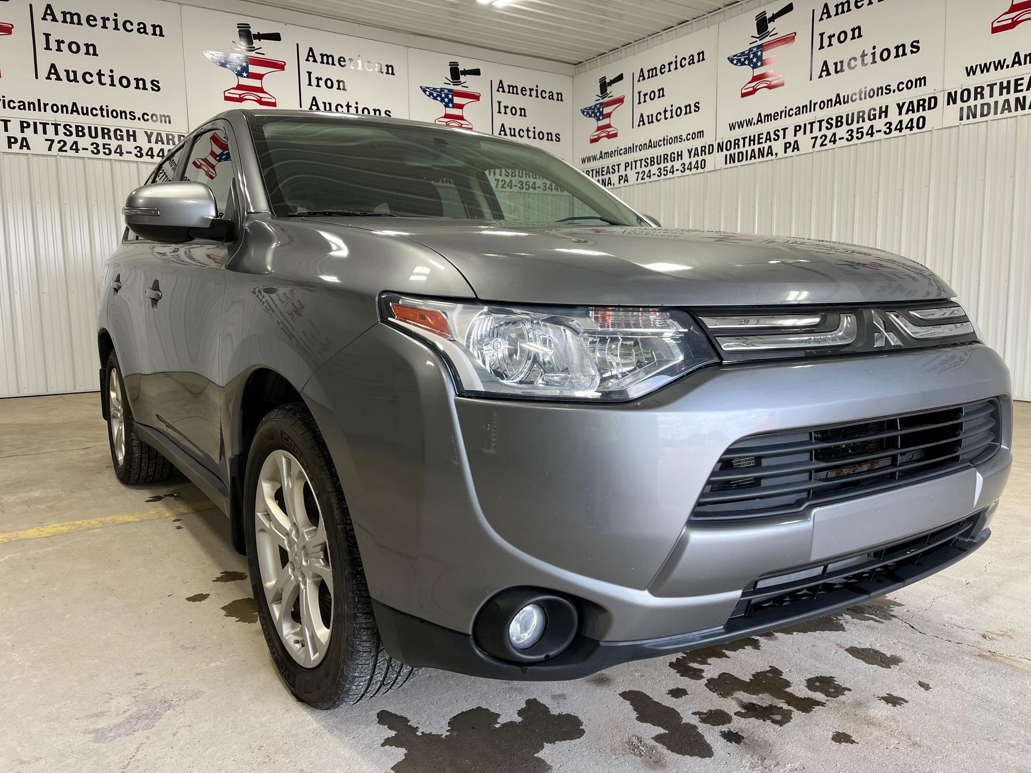 2014 Mitsubishi Outlander SUV-Titled-NO RESERVE