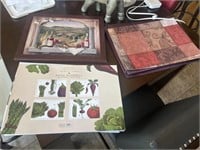 Ornamental Cork Board & Paper/Cloth Place Mats