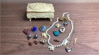 VINTAGE SMALL JEWELRY BOX AND CONTENTS