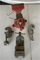 TABLE VISE PIPE CUTTERS