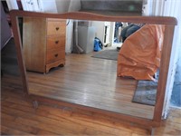 Maple Frame Dresser with Tilting Mirror
