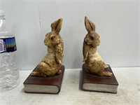 Rabbit book ends