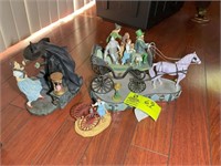 GROUP OF WIZARD OF OZ FIGURINES INCLUDING DORTHYS