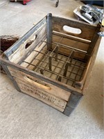 ANTIQUE BUFFALO NEW YORK ICE CREAM CRATE