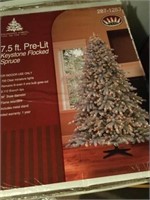 7.5' Pre-Lit Spruce Christmas Tree NIB