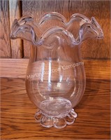 (K) 9" Art Glass Vase