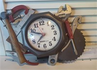 F5) Tool clock. Works