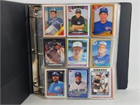 BINDER FULL OF ASSORTED BASEBALL CARDS