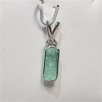 $1400 14K  Colombian Emerald(2ct) Diamond(0.03ct)