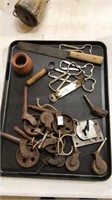 Tray lot of vintage bottle openers including