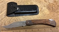 Folding knife with pouch