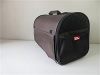 Boots & Barkley Small Pet Carrier