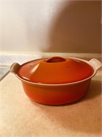 Le Creuset Oval Dutch Oven cast Iron #26  Orange