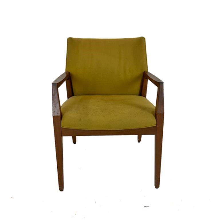 MCM CANADIAN WALNUT LOUNGE CHAIR