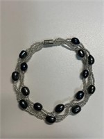 PEARLS AND BEADS BRACELET MAGNETIC CLOSURE