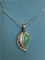 STERLING SILVER JADE PENDANT AND CHAIN