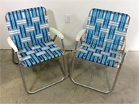 Lot of 2 folding lawn chairs