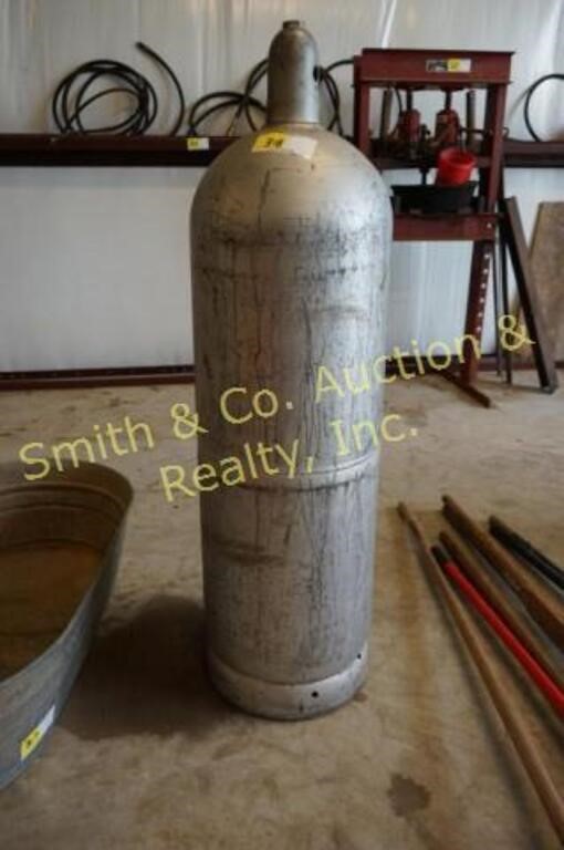 LARGE PROPANE TANK C&D A70