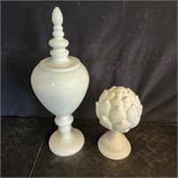 Home decor, 2 glossy white pieces