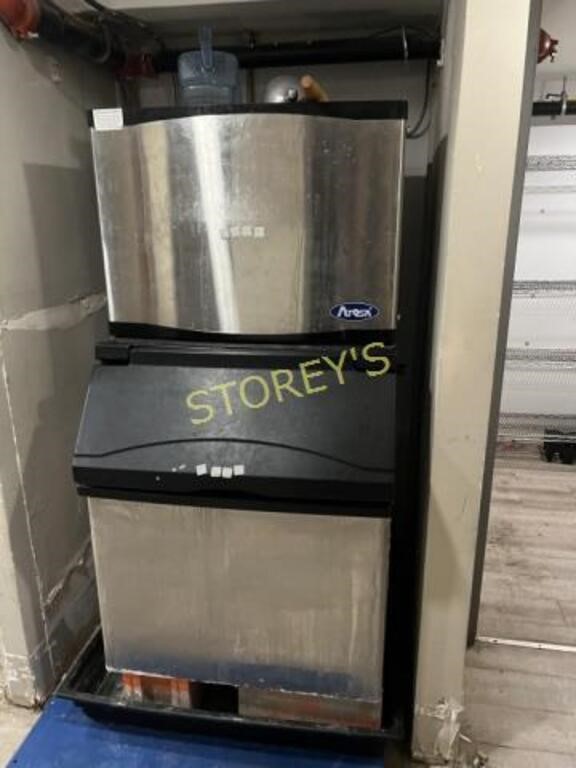 Atosa ~450lbs Ice Machine w/ Bin