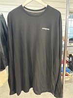 Patagonia long sleeve shirt size large