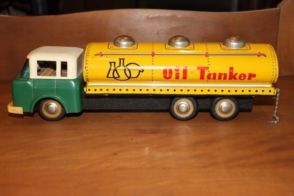 Oil tanker friction toy made in China