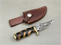 2.75" Fixed Blade Knife w/Tooled Leather Sheath