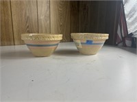 2 pottery bowls USA