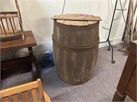 Antique Barrel 24H X 18D (Rim)