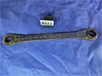 Trumbull Ratcheting Wrench, 1 1/16 & 1 1/4"