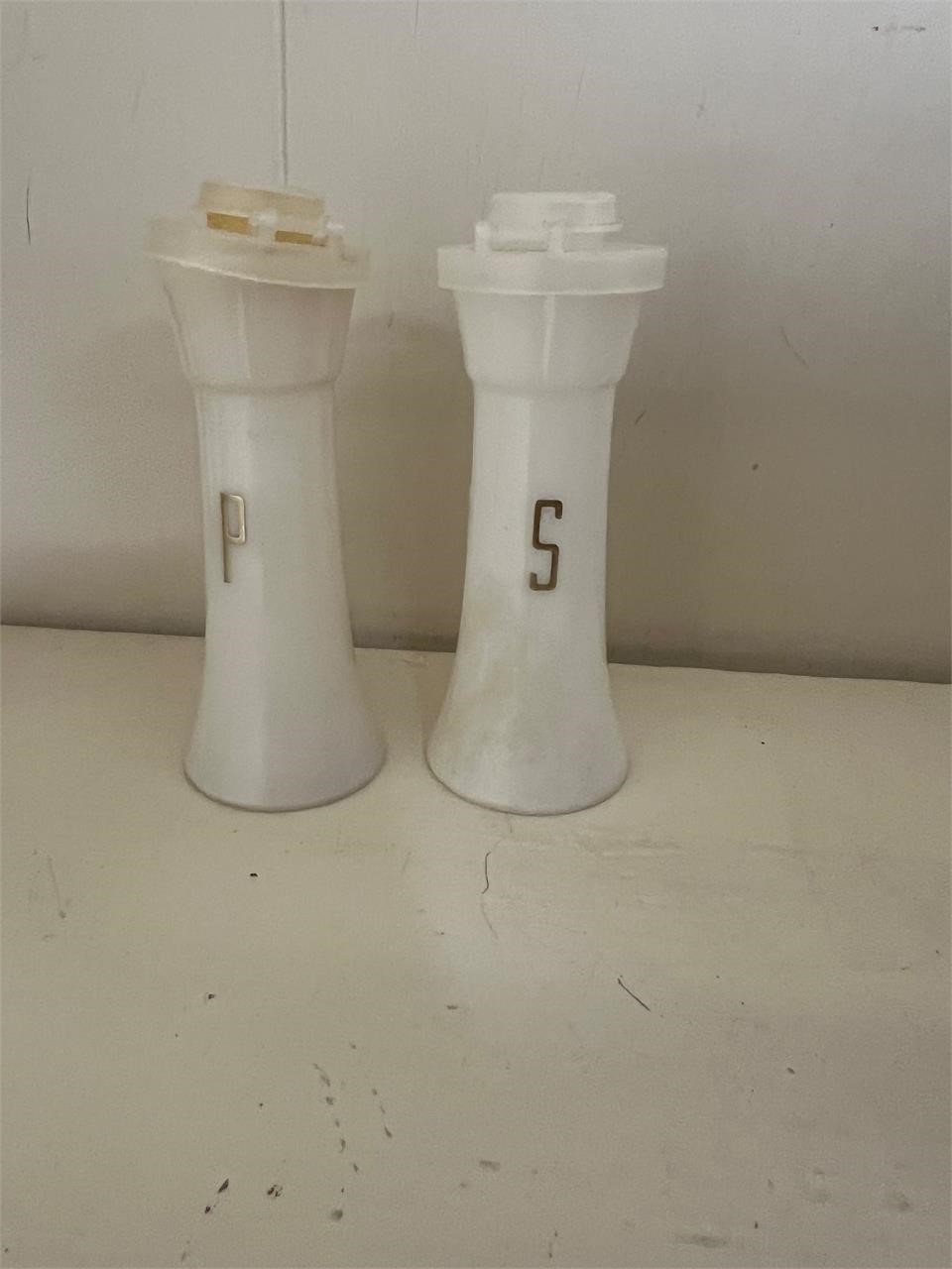 TUPPERWARE SALT AND PEPPER SHAKERS