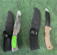 2 whitetail knifes