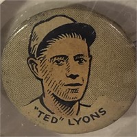 CRACKER JACKS 1930 BASEBALL PIN BACK TED LYONS