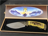 Maxam Wolf Knife in Case