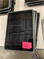 3 IPADS