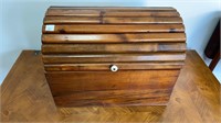 Pine barrel top divided chest w/ handles (22 x