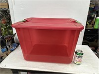 Stackable latch box 66 qt red tote