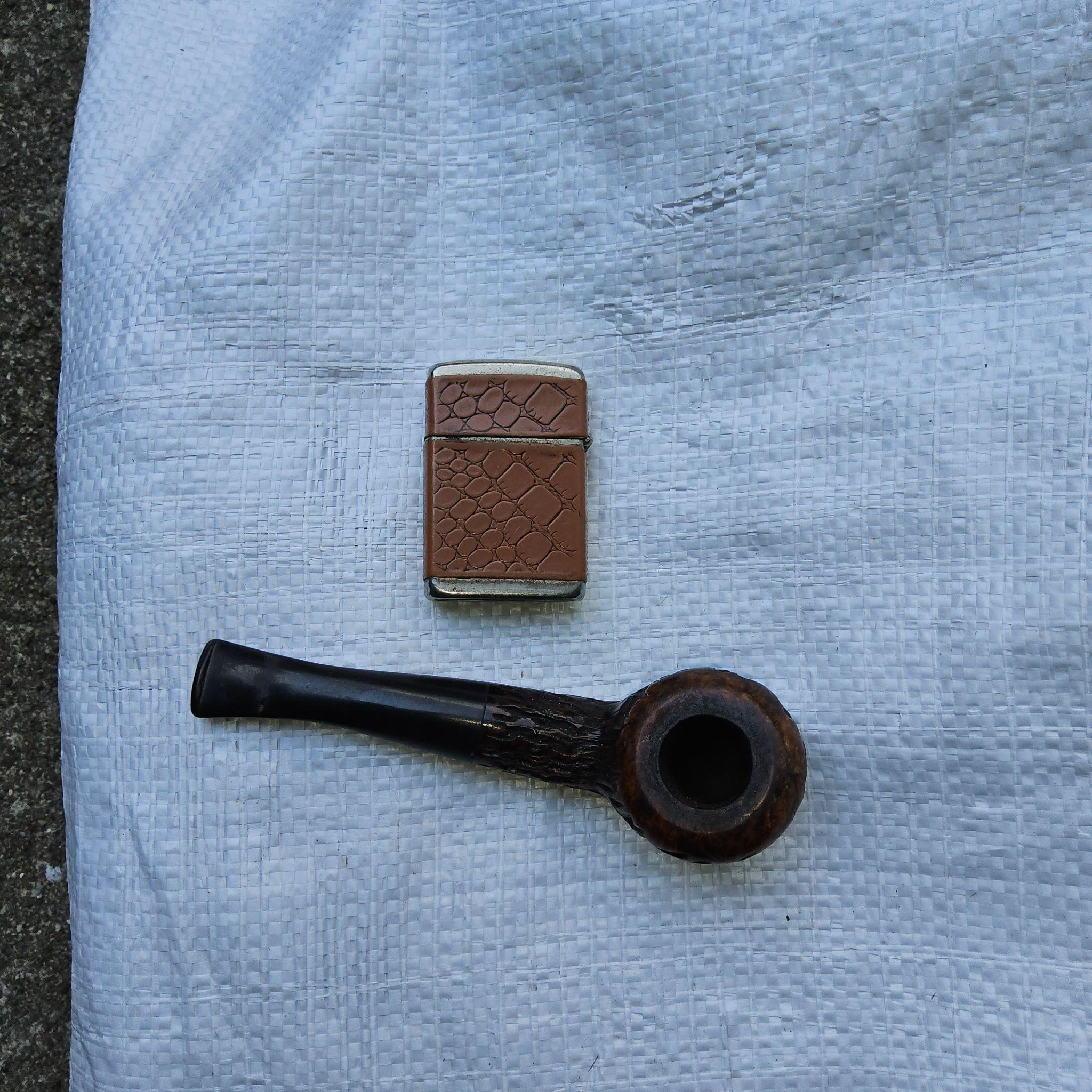 PIPE AND LIGHTER