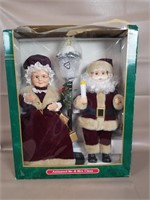 Vtg  Trim A Home 22" Animated Mr & Mrs Clause